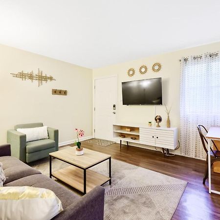 Dapper Digs - King Bed - Long Term Stays - Duke Durham Esterno foto