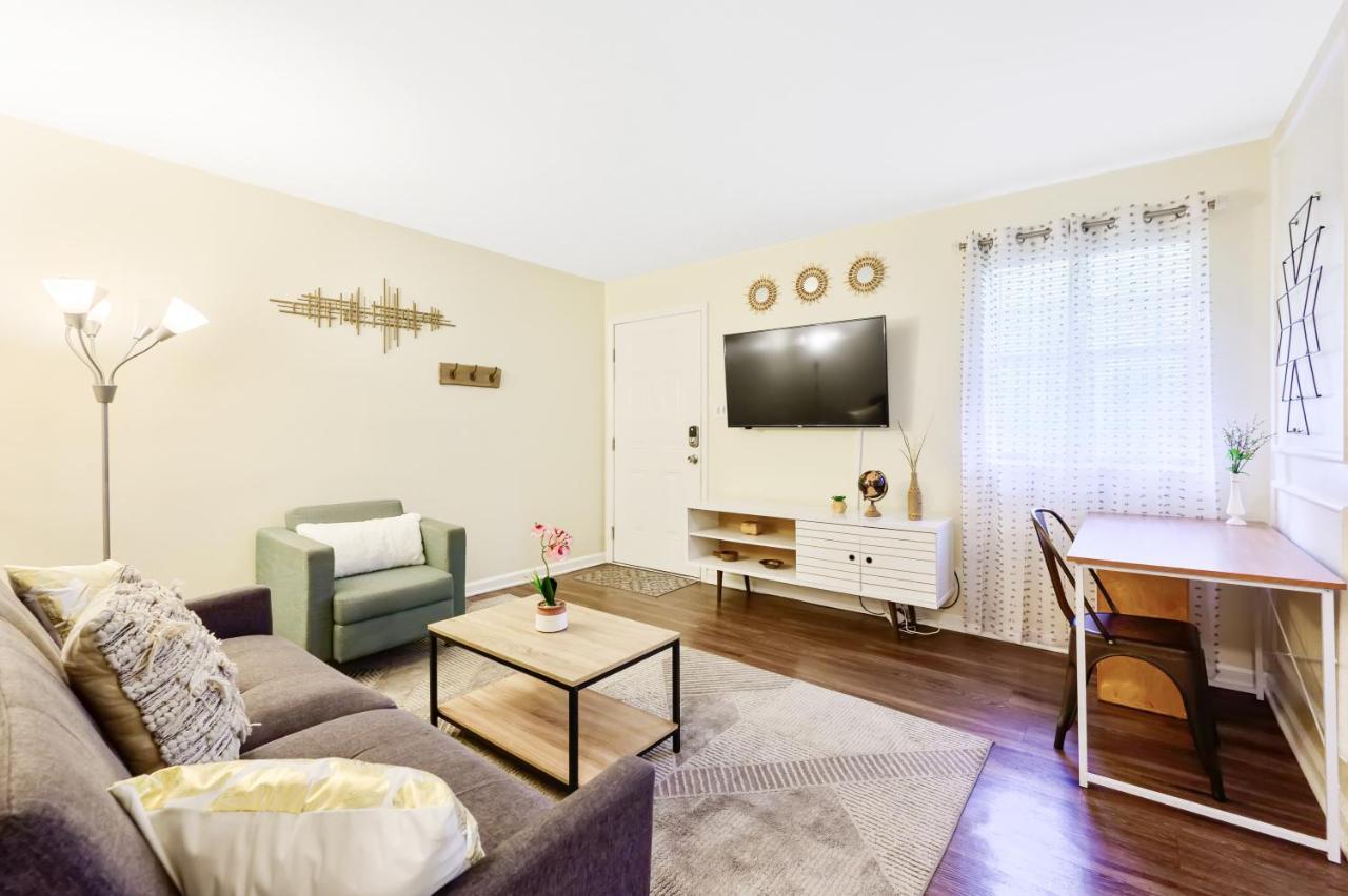 Dapper Digs - King Bed - Long Term Stays - Duke Durham Esterno foto