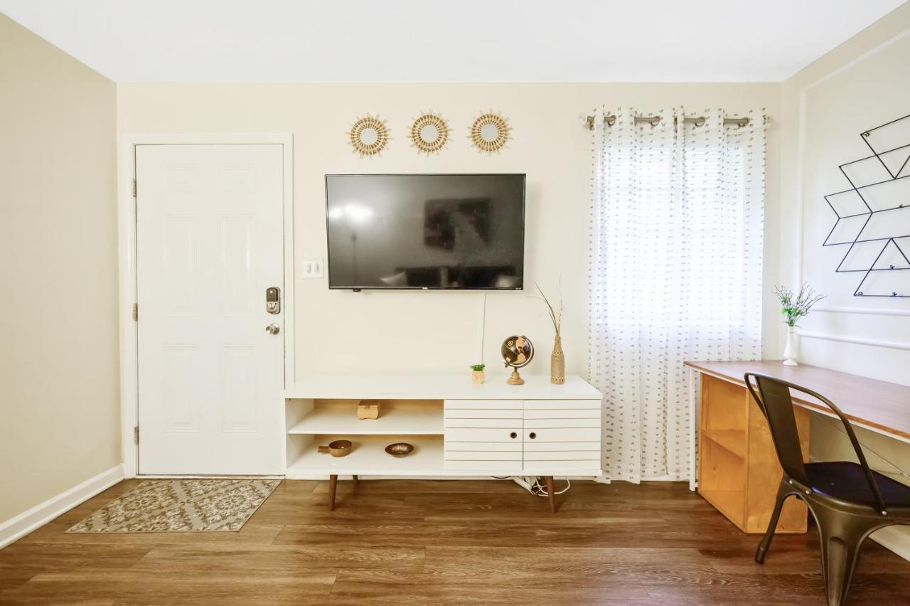 Dapper Digs - King Bed - Long Term Stays - Duke Durham Esterno foto