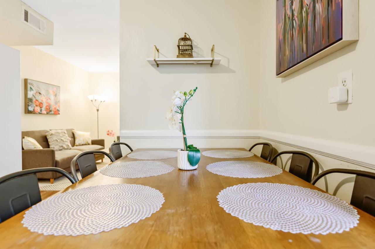 Dapper Digs - King Bed - Long Term Stays - Duke Durham Esterno foto